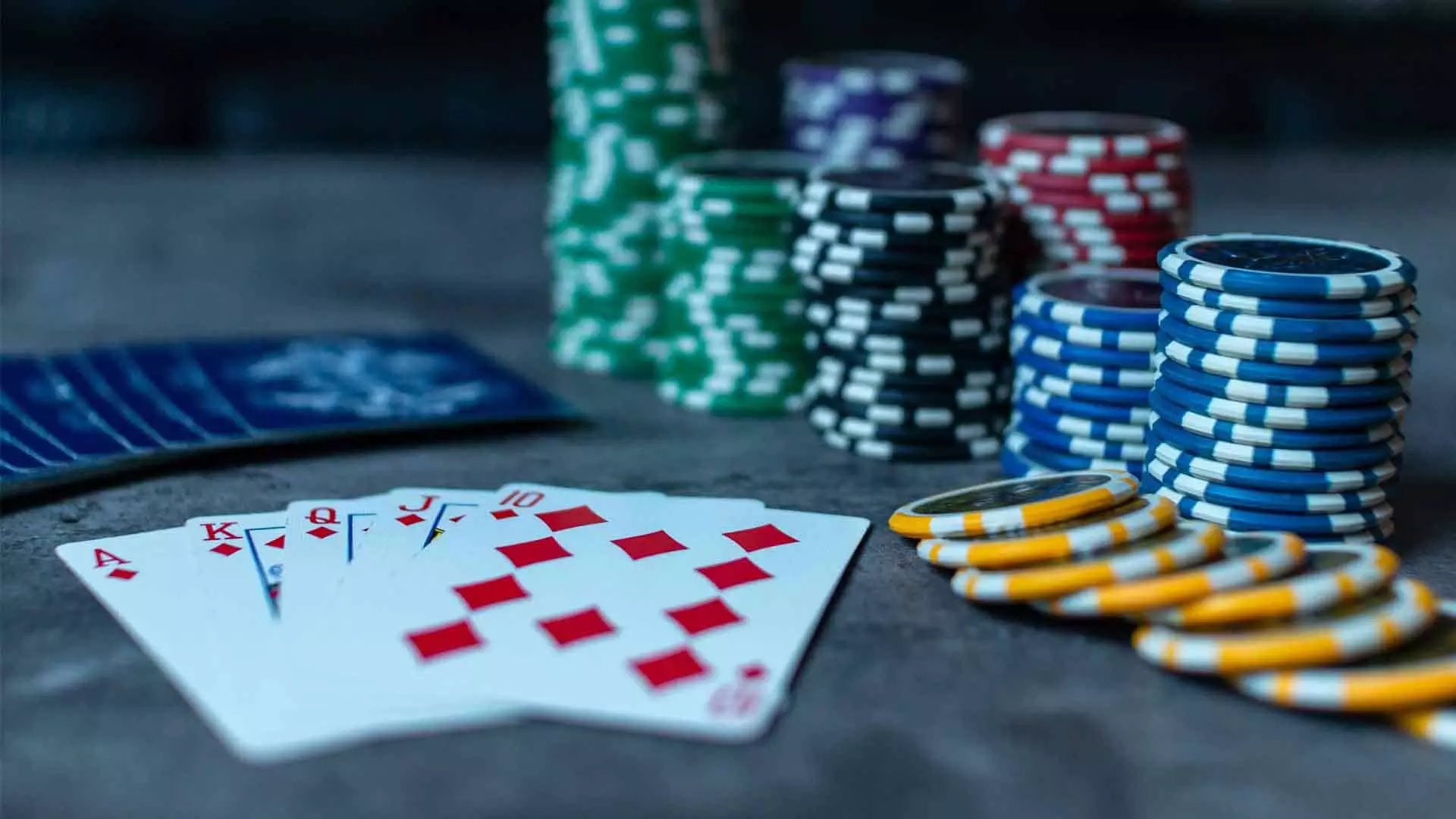 Why Slow Rolling, These limits are a part of what`s known as “poker etiquette” – a set of unwritten poker rules that the majority of players knows.